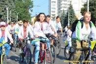Через негоду у Луцьку перенесли велопробіг у вишиванках